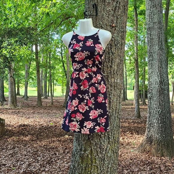 Women's Small C Label Black Floral Mini Dress - Picture 2 of 11